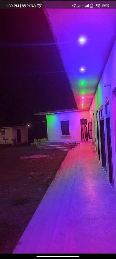 Kamla Guest House Kushinagar Eksteriør bilde