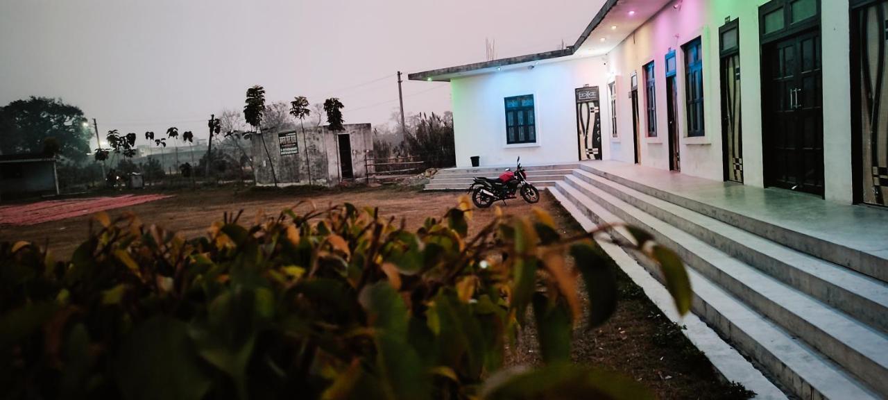 Kamla Guest House Kushinagar Eksteriør bilde