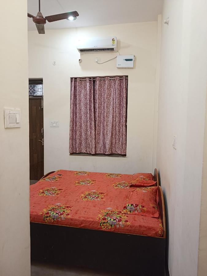 Kamla Guest House Kushinagar Eksteriør bilde