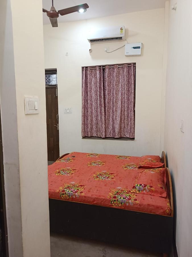 Kamla Guest House Kushinagar Eksteriør bilde